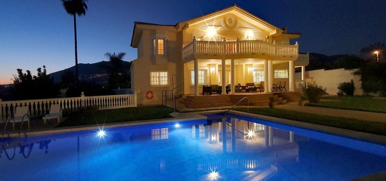 Golden Villa Costa Del Sol - Big Private Pool - Bbq - Good Location 푸엔히롤라 외부 사진