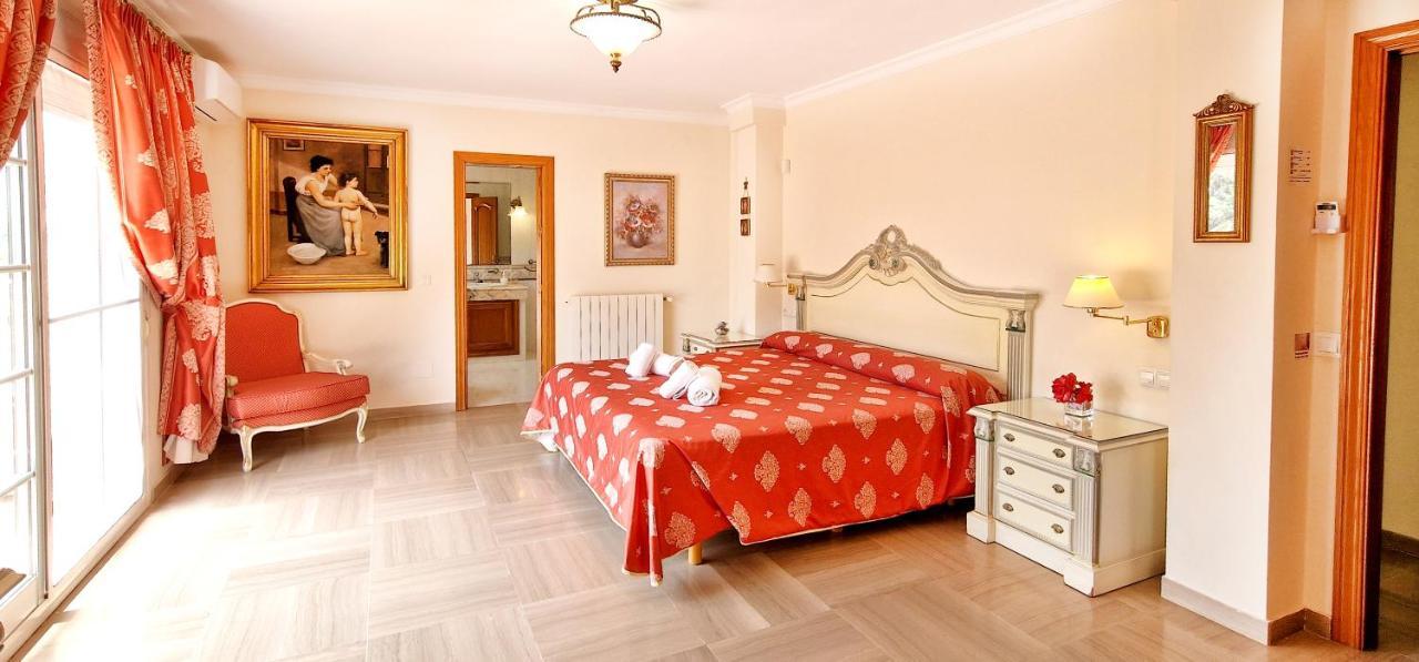 Golden Villa Costa Del Sol - Big Private Pool - Bbq - Good Location 푸엔히롤라 외부 사진