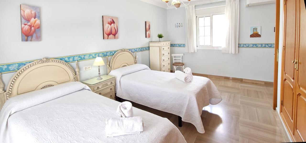 Golden Villa Costa Del Sol - Big Private Pool - Bbq - Good Location 푸엔히롤라 외부 사진